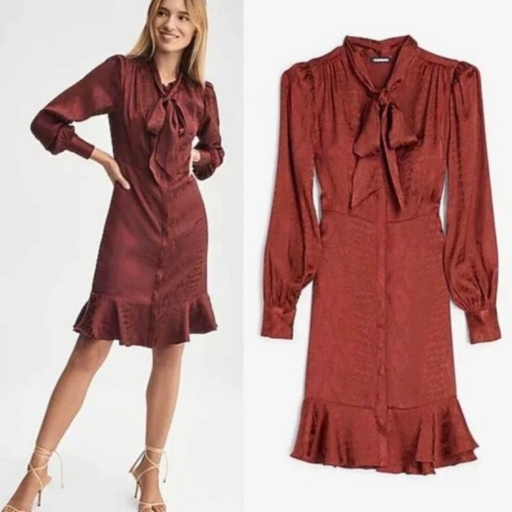 Express Jacquard Snakeskin Tie Neck Satin Dress size Small